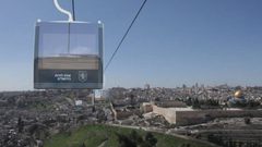 الاحتلال يصادق على مخطط القطار الهوائي بالقدس القديمة