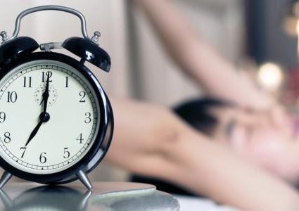 دراسة: الاستيقاظ المبكر يجلب السعادة ..ويبعد الاكتئاب