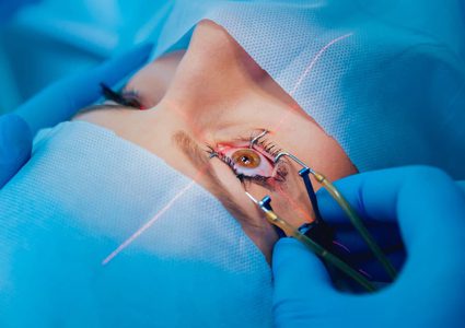 ما هو الحل الأفضل..النظارات الطبية أم عمليات الليزر ؟