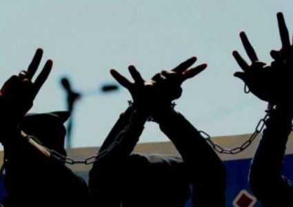 أبو بكر: حرية الأسرى أولوية لدى القيادة وأساس لأي سلام