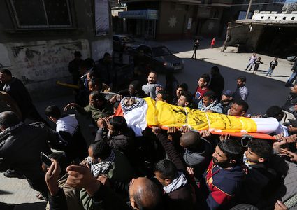 تشييع جثمان الشهيد النباهين وسط قطاع غزة