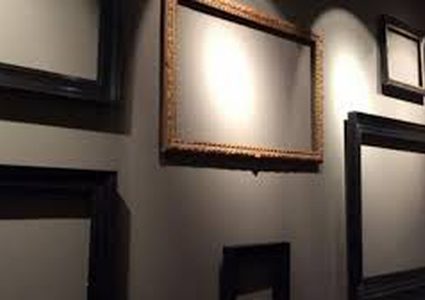 "مجرم جريء" يسرق لوحة ثمينة من "غاليري تريتياكوف" في النهار