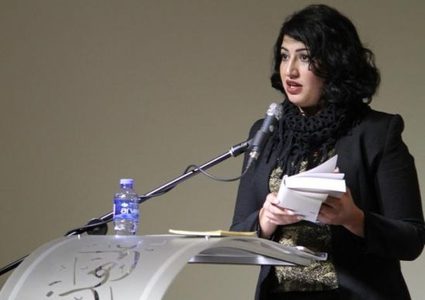 رزان بنورة تطلق مجموعتها الشعرية "شخير" في متحف محمود درويش