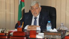 الاحتلال يحتجز وزير الزراعة قرب سلواد شرق رام الله