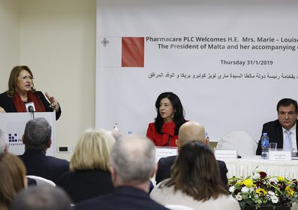 عودة تدعو إلى تطوير التبادل التجاري مع مالطا