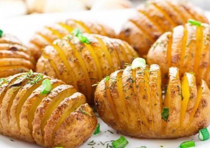 بطاطس بالفرن