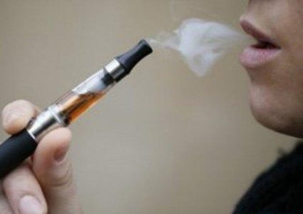 نكهات السجائر الإلكترونية تدمر خلايا الأوعية الدموية والقلب