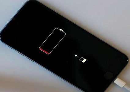 خدعة بسيطة تكشف تطبيقات "قاتلة" يجب حذفها من "آيفون"!