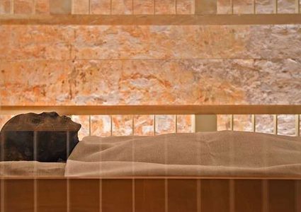 الكشف عن وجه وأقدام توت عنخ أمون في صور غير عادية