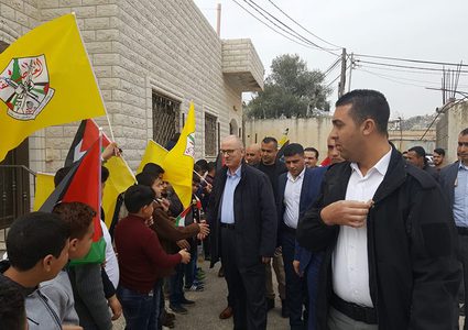 أهالي بلدة كفر رمان يستقبلون رئيس الوزراء