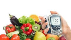 ما هي أهم الأطعمة التي تحافظ على انخفاض مستوى السكر بالدم ؟