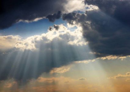 الطقس: أجواء غائمة جزئيا ولطيفة حتى الأحد المقبل