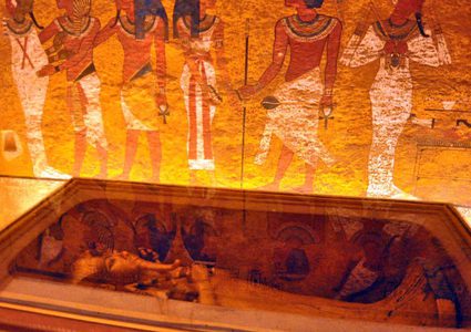 مصر تتسلم مقبرة توت عنخ آمون بعد الانتهاء من ترميمها