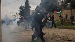 إصابتان بالمطاط وبالاختناق خلال قمع الاحتلال لمسيرة كفر قدوم