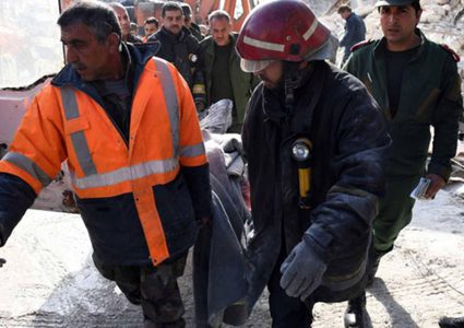 سوريا.. انهيار مبنى سكني مخالف وسقوط ضحايا