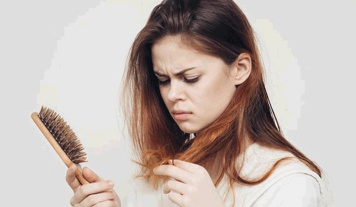 ما هي أسباب تساقط الشعر بعد الولادة ؟
