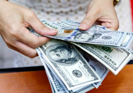 الدولار يتراجع الى ادنى مستوى أمام الشيكل منذ 4 شهور