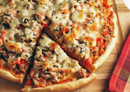 زوجة مصرية ترفع دعوى خلع على زوجها بسبب "البيتزا" !