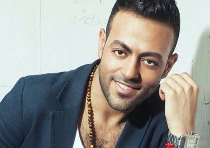 تامر عاشور يطلق اسم ألبومه الجديد "أيام" على مولودته الجديد