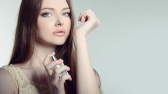 أجدد العطور الدافئة... اختاري الأجمل بينها