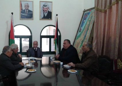 محافظو غزة يبحثون معاناة القطاع