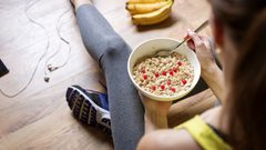 دراسة: الجميع يميل لتناول الأطعمة الدسمة بعد أداء التمارين