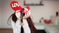 أرسلت عارضة لاختبار صديقها..فخسرته إلى الأبد !