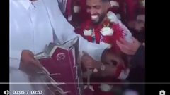 أمير قطر "يهين" قائد المنتخب لأجل أخيه