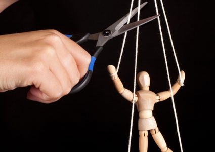 شخصيات استغلالية.. احذفهم من حياتك!