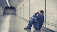 ما السبب.. شعور الشباب بالوحدة أكثر من كبار السن؟