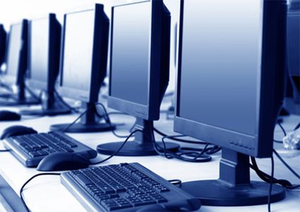 كم جهاز كمبيوتر اشتراه المستخدمون حول العالم خلال 12 عاما؟