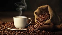 علماء يكشفون سر المذاق الآسر لكوب القهوة