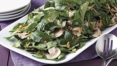 سبانخ مقلي مع الفطر