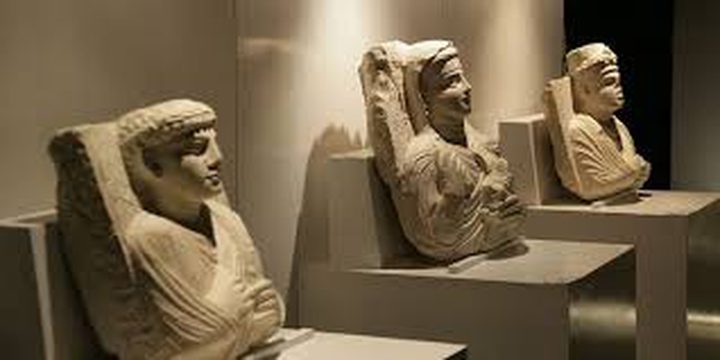 الأردن يسلم العراق مئات القطع الأثرية المسروقة