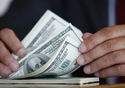 الدولار في ادنى مستوى امام الشيكل منذ 5 شهور