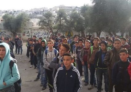 الإفراج عن 5 معلمين وطفل بعد اختفائهم لساعات