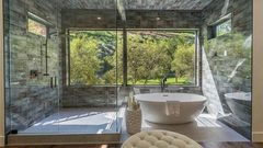 تزيين الحمامات على طراز منازل المشاهير (صور)