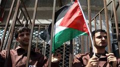 شؤون الأسرى: نبذل قصارى الجهد في سبيل خدمة الأسرى وعائلاتهم