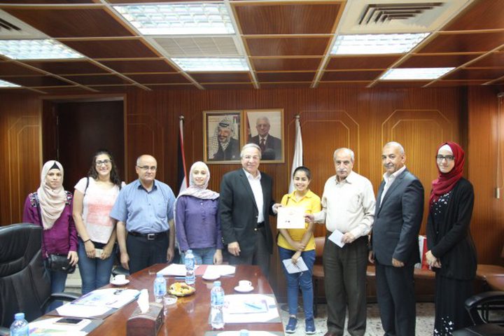 انتخاب عمر هاشم رئيسا لغرفة نابلس