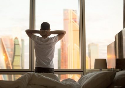 دراسة: للاستيقاظ مبكرا فوائد كثيرة