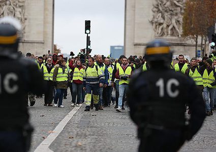 البرلمان الفرنسي يقر قانونا لمعاقبة "المخربين"