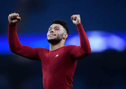 كلوب يستعين بتشامبرلين في "دوري الأبطال"