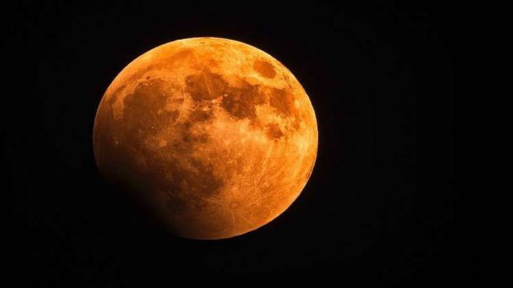 روسيا تبدأ تجاربها لمحاكاة رحلات القمر المستقبلية