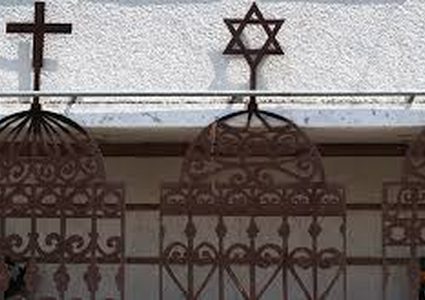 دراسة : الأشخاص المتدينين أكثر سعادة من غيرهم