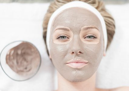 ماسك نهاية الأسبوع الشتوي لنضارة بشرتك