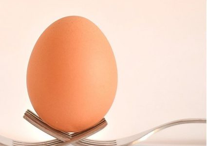 كشف هوية صاحب حساب "البيضة" الشهيرة