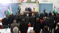 ماذا قال الرئيس عباس عن قانون الضمان خلال اجتماع الثوري؟