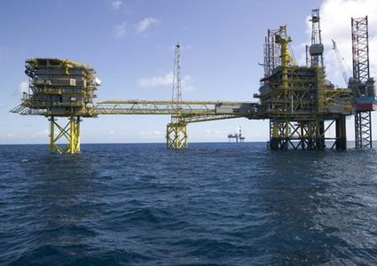 اسرائيل تنقب عن النفط على حدود لبنان