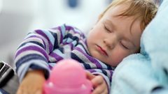 نصيحة ذهبية للآباء.. لماذا يجب غلق غرف الأطفال أثناء نومهم؟