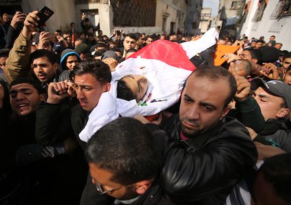 تشييع جثمان الشهيد حمزة اشتيوي في غزة